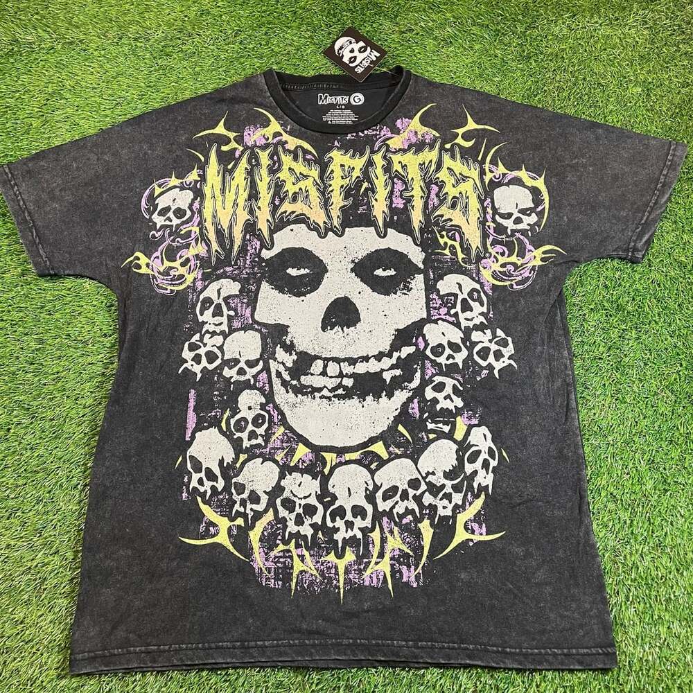 Misfits Acid Wash Fiend Skull Graphic Band T-Shirt Size L